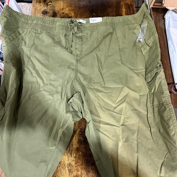 Sonoma capris - Picture 1 of 3